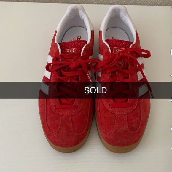 SOLD Red Gazelle Adidas W8-9/M7.5 - Picture 1 of 7